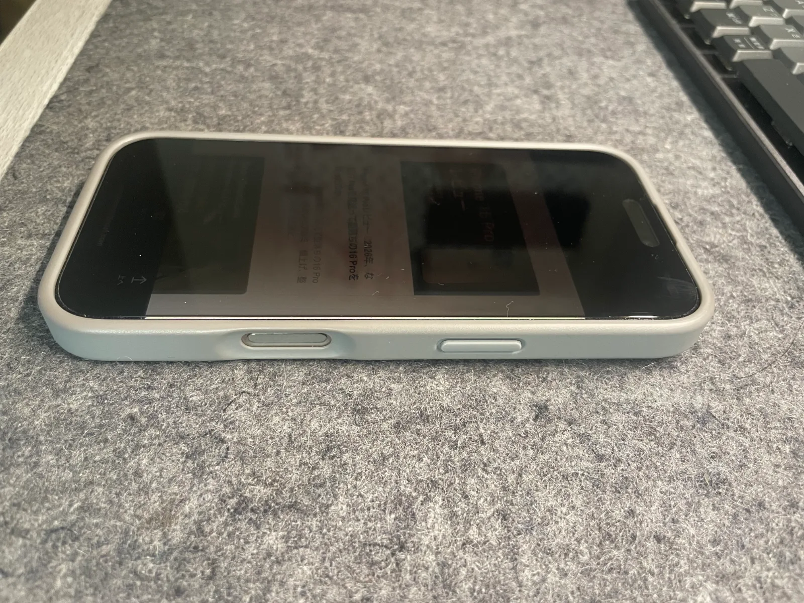 輝度100% 斜め45度程度
